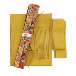Poppins Tote Kit - Spring Bouquet Cork with Mustard Legacy Faux Leather