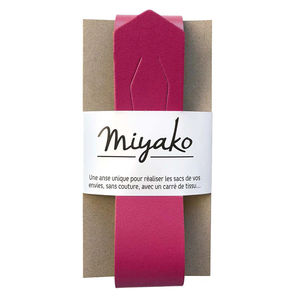 Miyako 19.5" Bag Handle - Raspberry