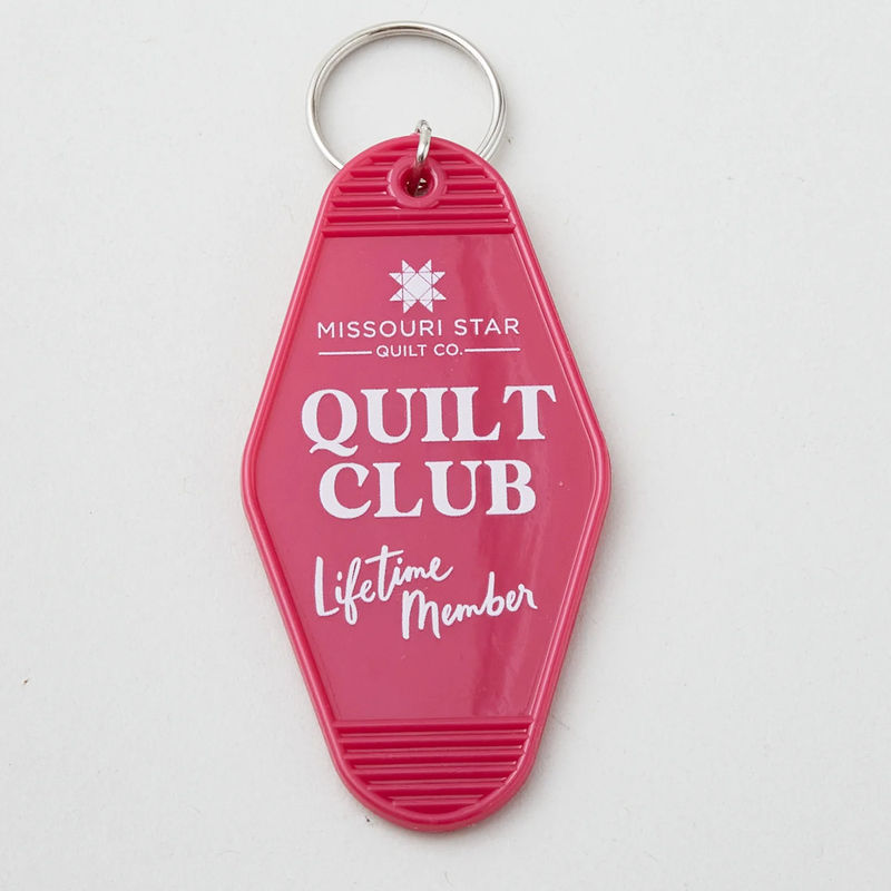Vintage Motel Keychain: Quilt Club Lifetime Member - Fuchsia