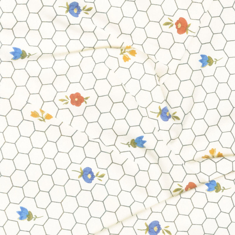 Alexandra - Honeycomb Ivory Metallic Yardage