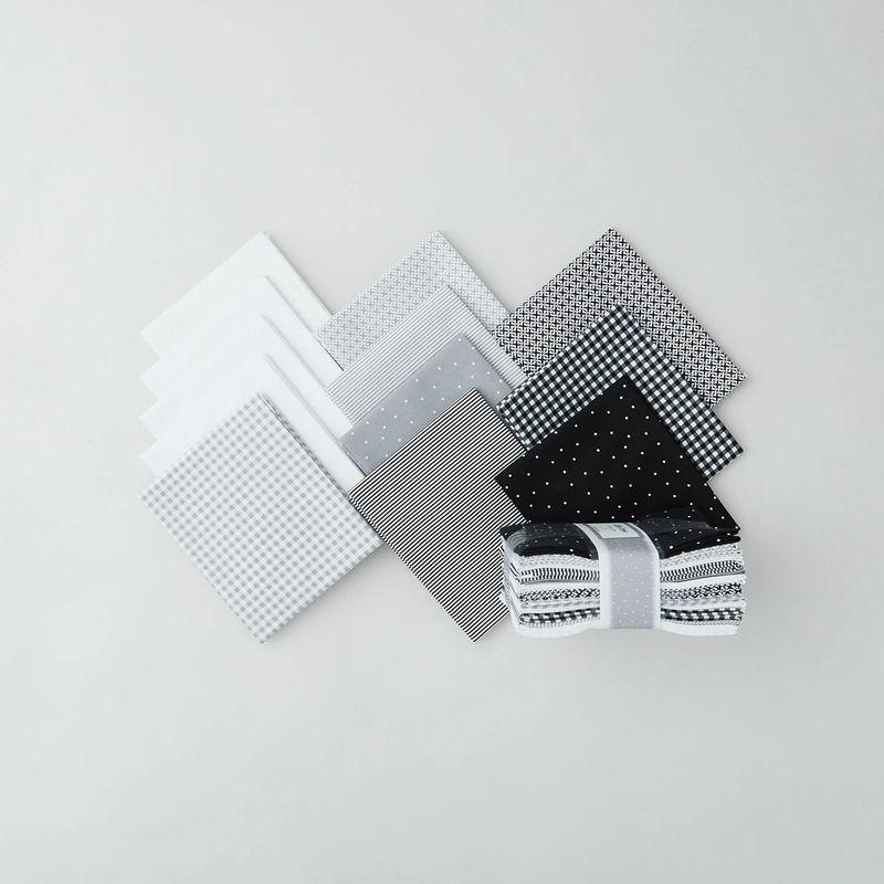 Wilmington Essentials - Silver Screen Fat Quarter Gems