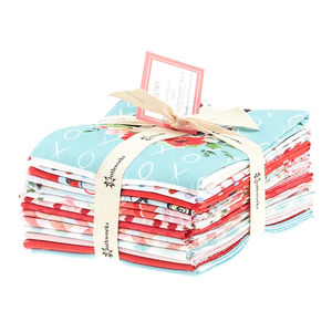 XOXO Fat Quarter Bundle